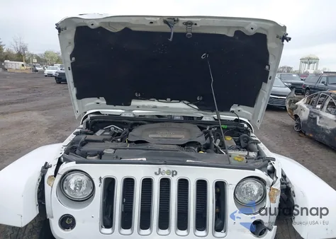 2017 Jeep Wrangler Unlimited Sahara 4X4 from USA, damaged, VIN 1C4BJWEG2HL695672